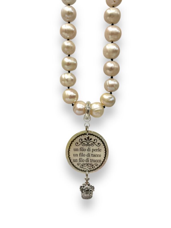 Collana  perle “un filo di Perle, un filo di Trucco, un filo di Tacco”